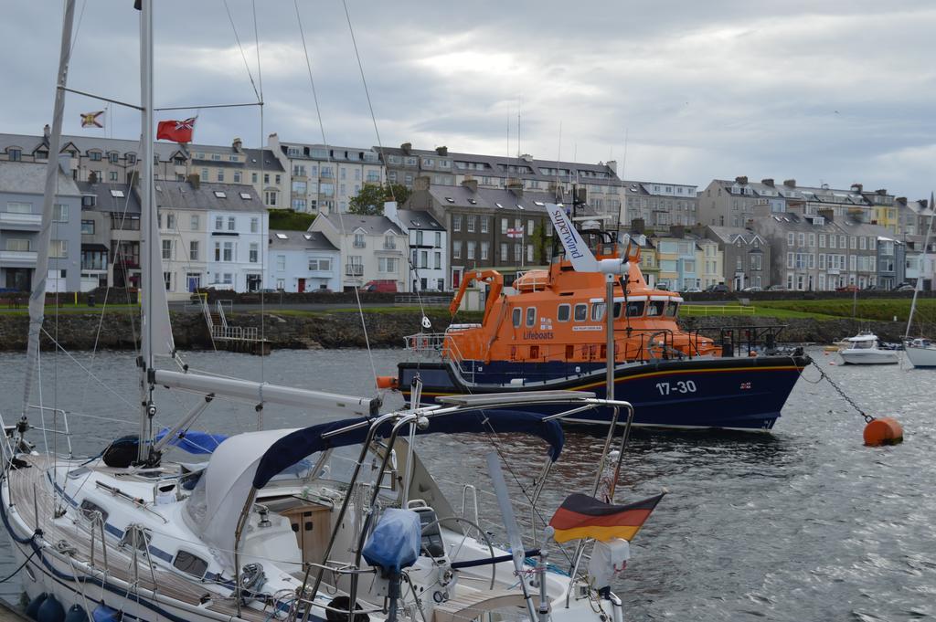 Pier39Portrush Adult Only Bed and Breakfast Exteriör bild